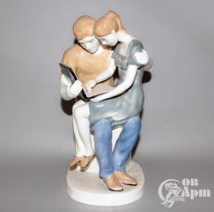 Скульптура "Современная любовь"
